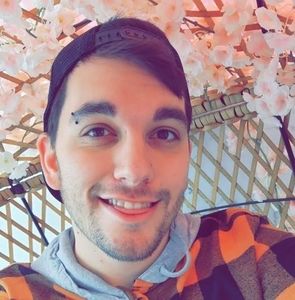 Meet your Posher, Adam